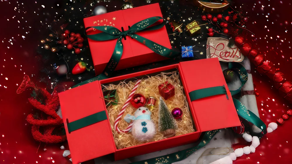 Create Unforgettable Gift Packaging for Special Occasions with Custom Boxes 4 Christmas Gift Box 1