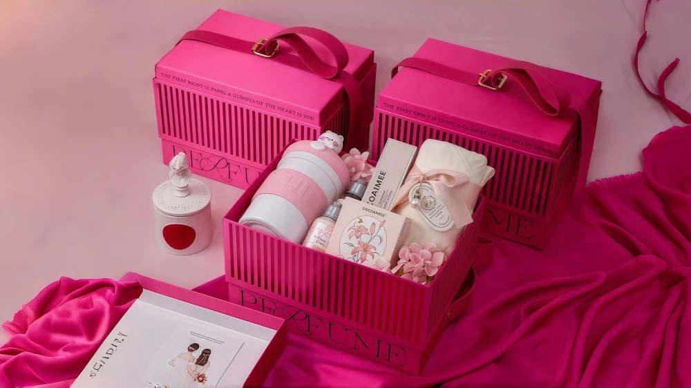 Create Unforgettable Gift Packaging for Special Occasions with Custom Boxes 2 Pink Gift Lid Box 1