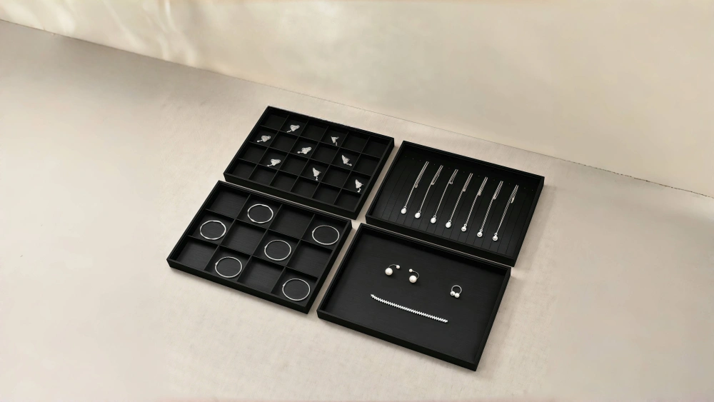 How to Enhance Jewelry’s Visual Appeal with Display Trays?