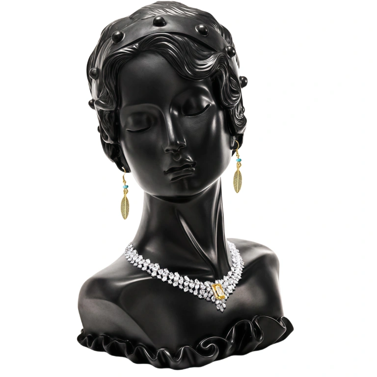 mannequin jewelry stands