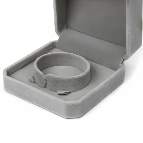 Multi-Color Eight Corner Velvet Bracelet Box