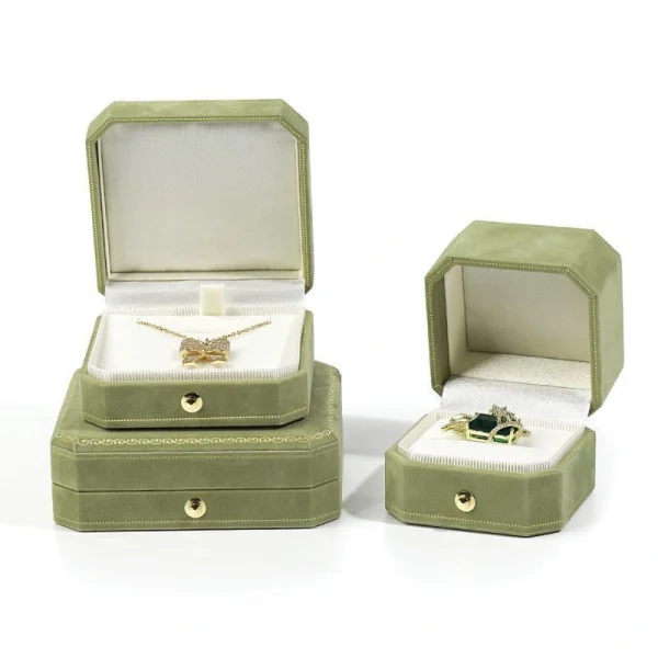 Custom High-end Eight Corners Green Velvet Ring Box