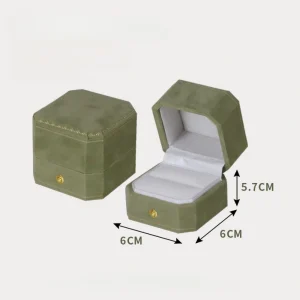 Custom High-end Eight Corners Green Velvet Ring Box - Image 4