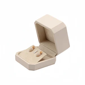 Luxury Off-White Flip-Top PU Leather Earring Box - Image 1
