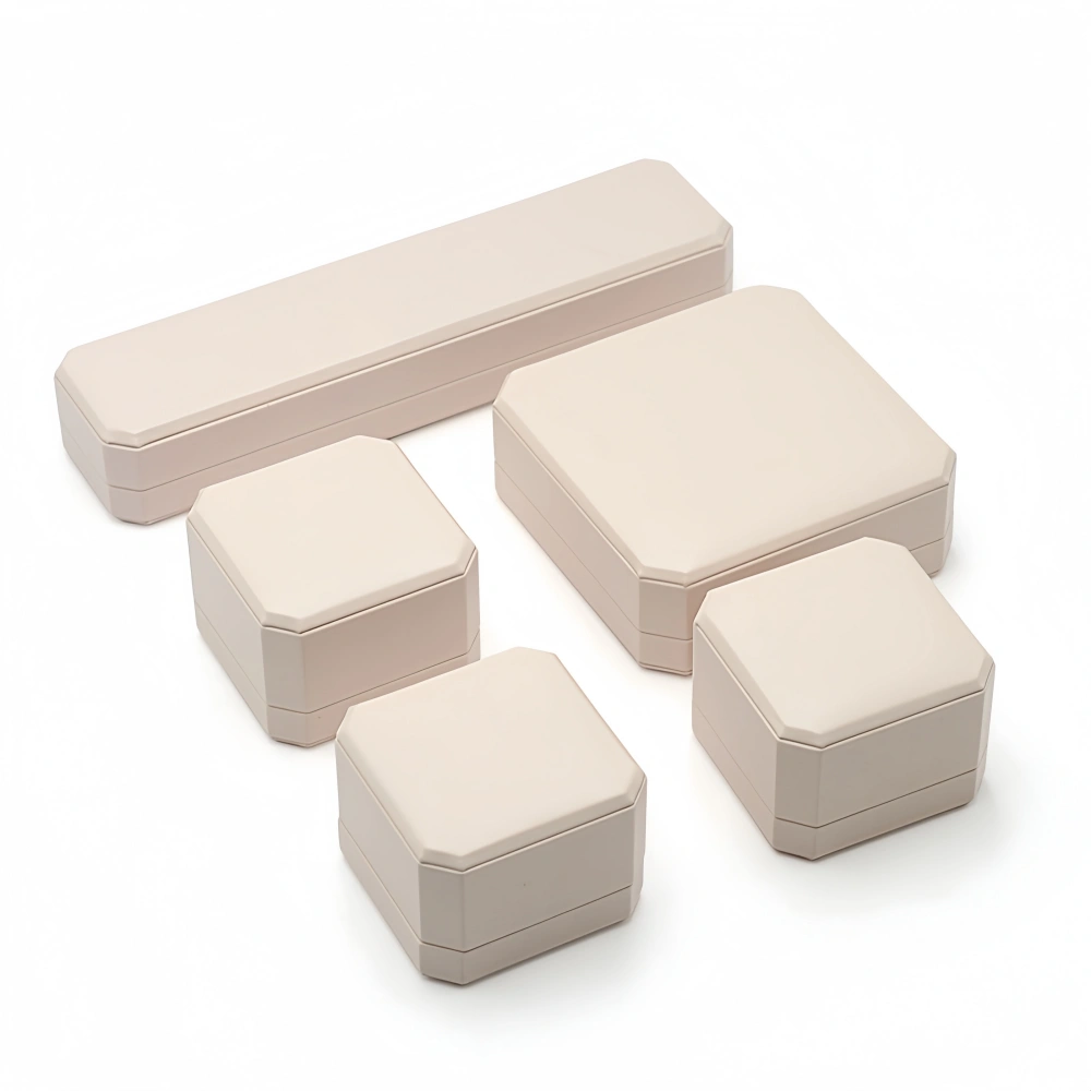 Luxury Off-White Flip-Top PU Leather Earring Box - Image 4