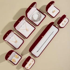 Custom Color High-end Gold Buckle Velvet Bracelet Box - Image 3