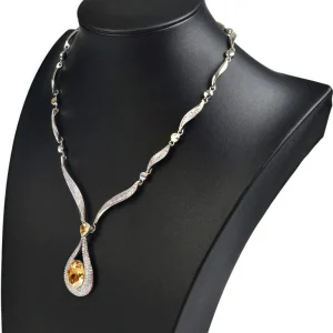 Mannequin Jewelry Display Stand for Showcasing - Image 4