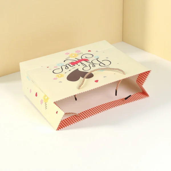 Custom Yellow Love High-end Gift Handbag Paper Bag