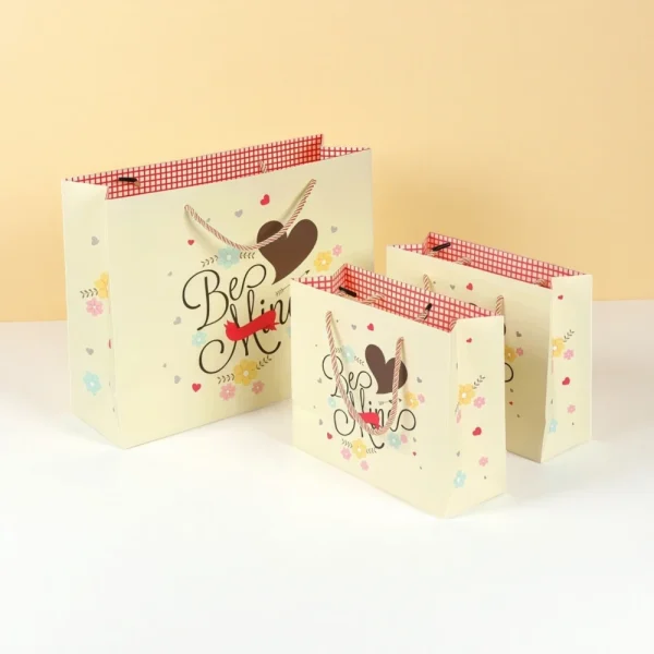 Custom Yellow Love High-end Gift Handbag Paper Bag
