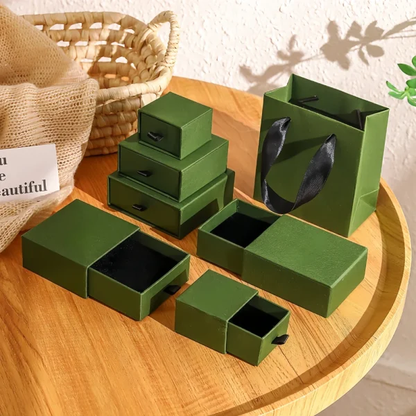Custom Logo Green Drawer Gift Box Set with Gift Bag