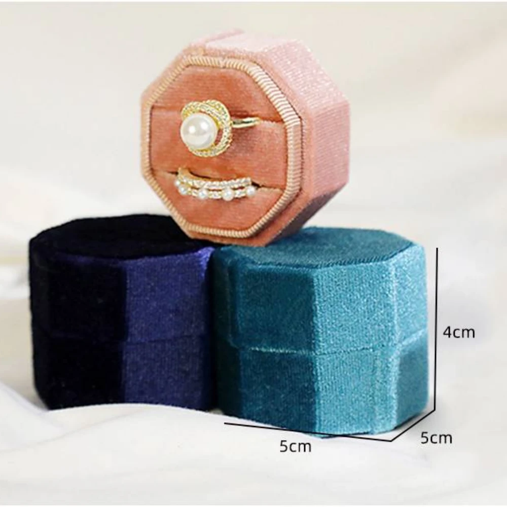Luxury Octagon Velvet Ring Box with Lid - Image 4