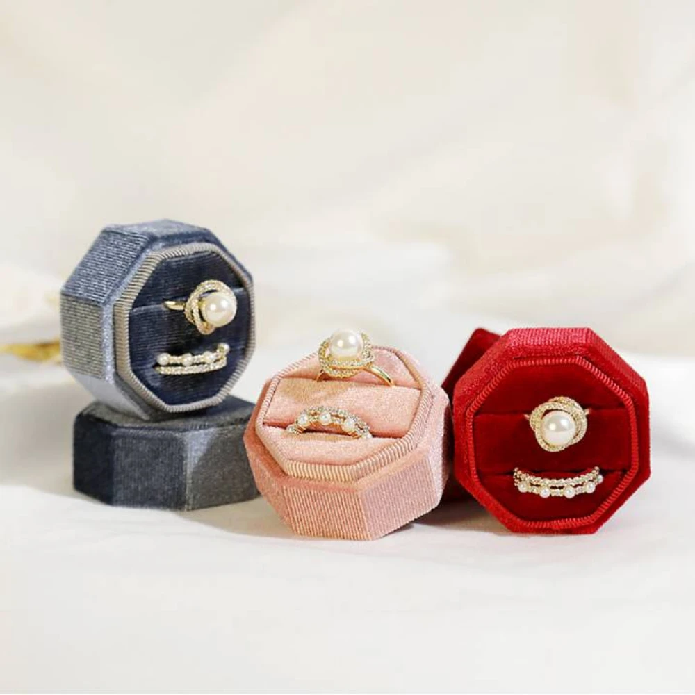 Luxury Octagon Velvet Ring Box with Lid - Image 2