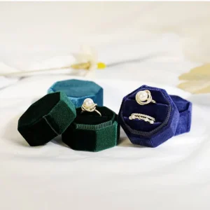 Luxury Octagon Velvet Ring Box with Lid - Image 3