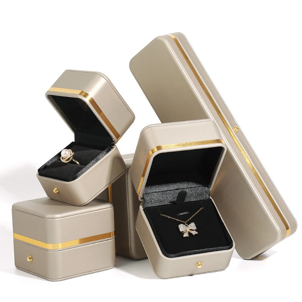 Custom Color PU Leather Ring Box with Gold Edge - Image 3
