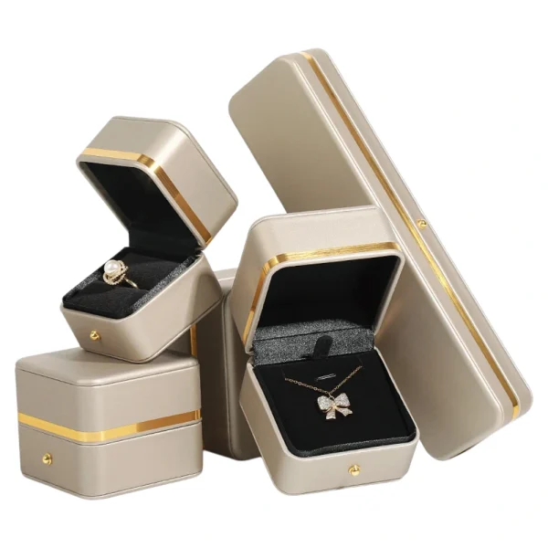 Color PU Leather Jewelry Boxes with Gold Edge for Luxury Packaging