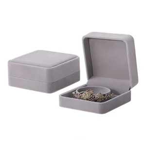 Velvet Bracelet & Bangle Box in Custom Colors to Elevate Retail Presentation - Image 1