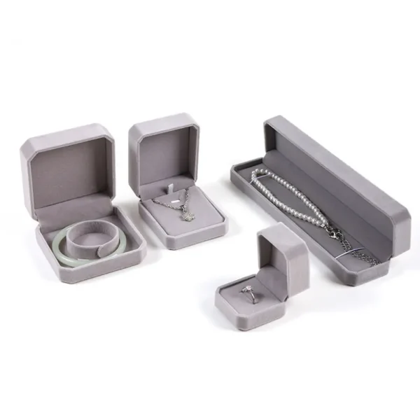 Luxury Custom Color Velvet Jewelry Box Set for Elevated Brand Experience