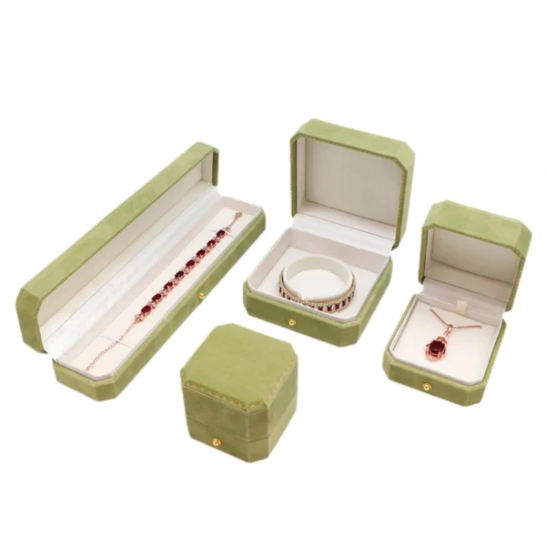Color Velvet Jewelry Box Set with Custom Logo for Brand Identity