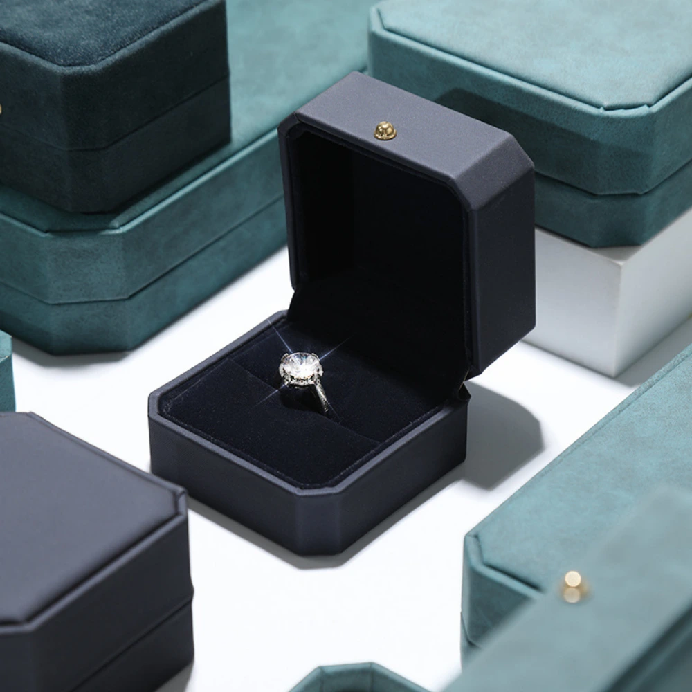 Custom Logo Color Velvet Jewelry Box Set for Brand Packaging - Image 4