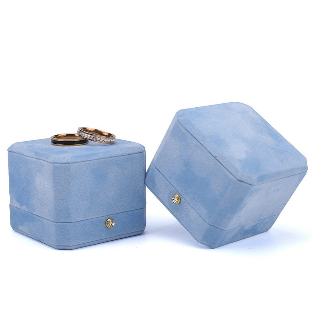 Blue LED Velvet Ring Box for Elegant Jewelry Presentation - Image 4