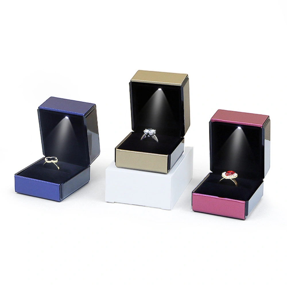 Luxury Plastic Ring Box for Elegant Jewelry Packaging - Image 3