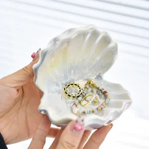 Shell Shape Bracelet & Bangle Box for Unique Jewelry Gift Packaging - Image 2