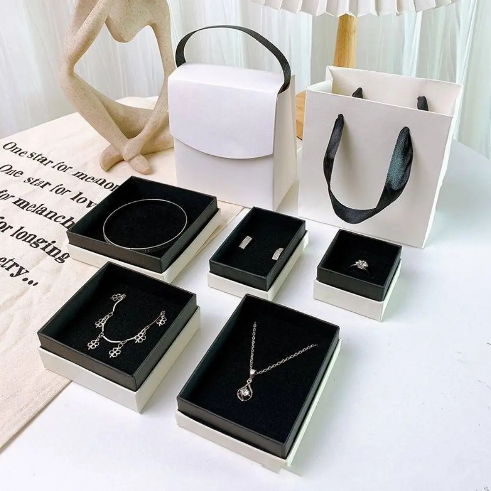 Minimalist White Paper Jewelry Box Set for Elegant Packaging - Image 3