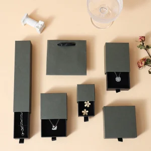 ⁦Elegant Drawer Paper Pendant Box for Premium Jewelry Packaging⁩ - الصورة ⁦3⁩